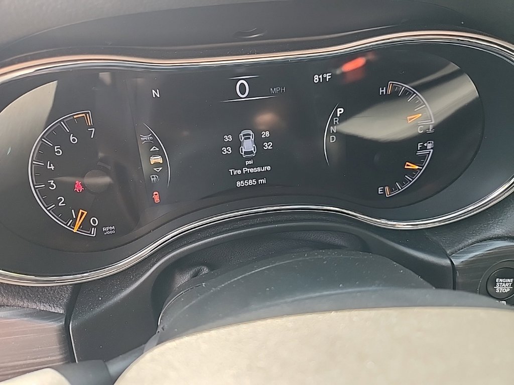 Used 2019 Jeep Grand Cherokee Altitude RWD image 5