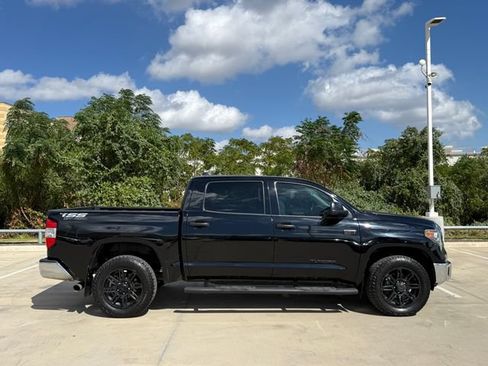 Used 2020 Toyota Tundra SR5 w/ SR5 Leather Package AWD/4WD image 7
