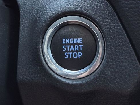 Used 2021 Toyota RAV4 Limited image 39