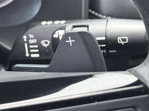 Used 2023 Nissan Rogue SV AWD/4WD image 34
