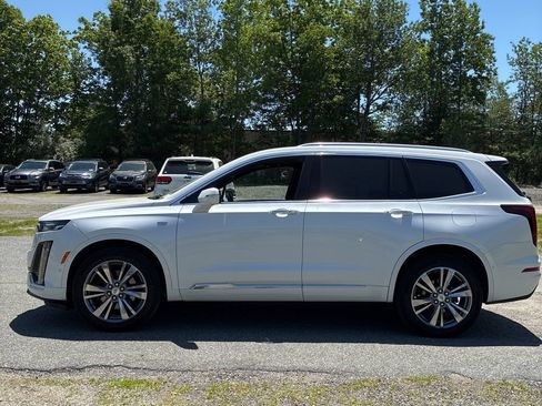 Used 2021 Cadillac XT6 Premium Luxury AWD/4WD image 8