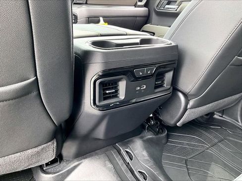New 2026 Chevrolet Silverado 1500 ZR2 AWD/4WD image 18