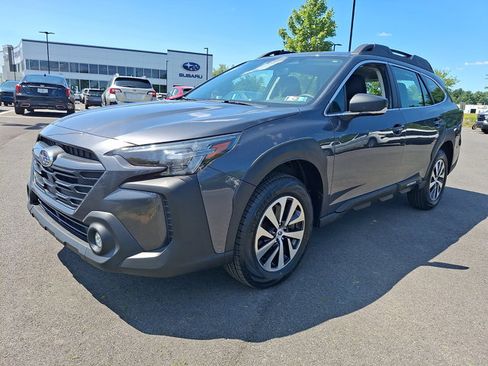Certified 2024 Subaru Outback AWD/4WD image 3