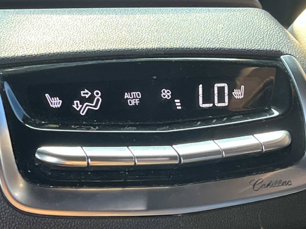 Used 2021 Cadillac XT6 Premium Luxury FWD image 18