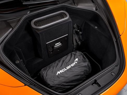 Used 2023 McLaren 720S Spider image 45