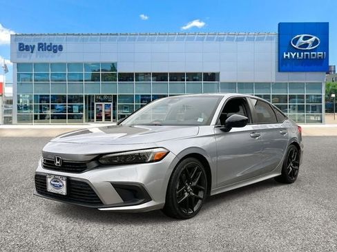 Used 2023 Honda Civic Sport image 10