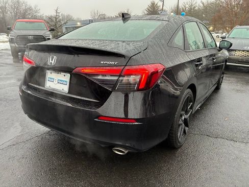 Used 2025 Honda Civic Sport image 7