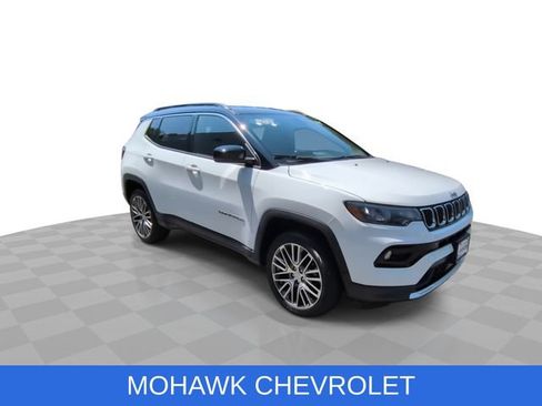 Used 2023 Jeep Compass Limited w/ Elite Group AWD/4WD image 2