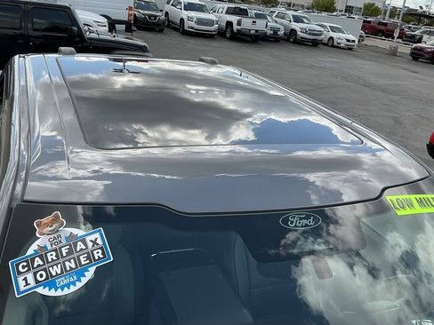 Used 2022 Ford F150 Lariat w/ Equipment Group 501A Mid image 13