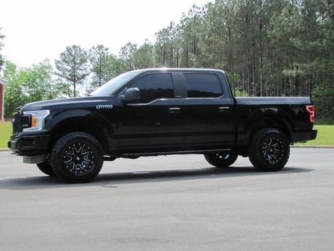 Used 2018 Ford F150 XL w/ Equipment Group 101A Mid AWD/4WD image 3
