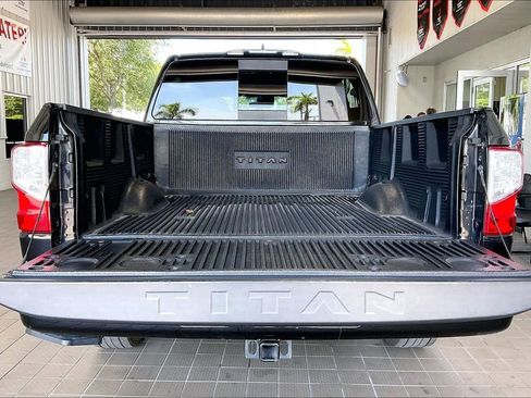 Used 2022 Nissan Titan SV w/ Accessory Utility Package RWD image 18