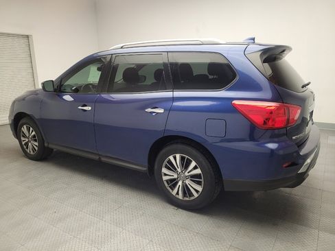 Used 2019 Nissan Pathfinder SV image 3
