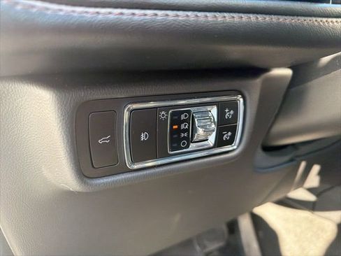 Used 2023 Lincoln Aviator Reserve w/ Equipment Group 201A image 19