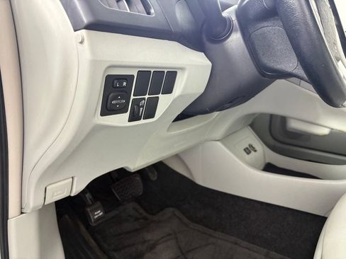 Used 2014 Toyota Prius Four FWD image 16