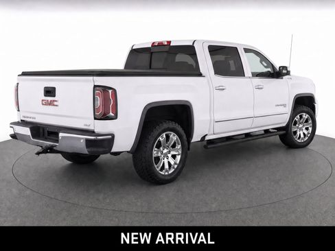 Used 2018 GMC Sierra 1500 SLT AWD/4WD image 4