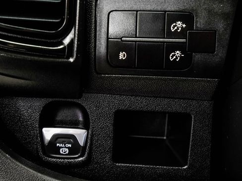 Used 2025 RAM ProMaster 2500 w/ Convenience Group FWD image 30