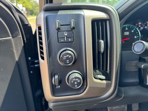 Used 2018 GMC Sierra 1500 Denali w/ Denali Ultimate Package AWD/4WD image 29