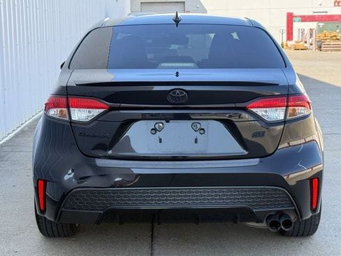 Used 2022 Toyota Corolla SE FWD image 5