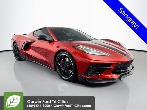 Used 2021 Chevrolet Corvette Stingray Preferred Cpe w/ Z51 Performance Package RWD image 5