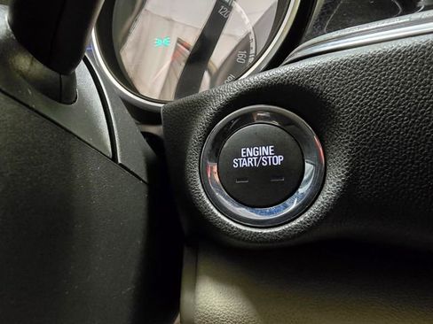 Used 2018 Buick Regal Preferred w/ Sights and Sounds Package image 22