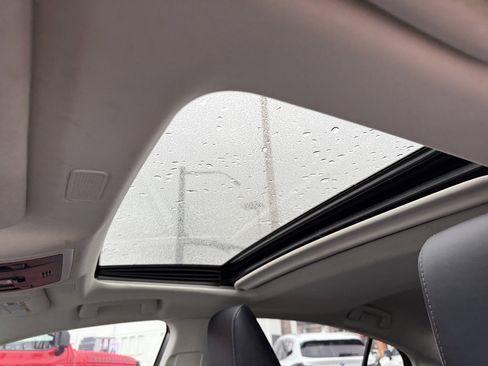 Used 2023 Lexus ES 250 w/ Premium Package image 15