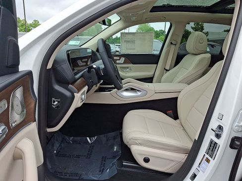 New 2026 Mercedes-Benz GLE 450 4MATIC image 9