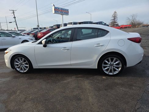 Used 2017 MAZDA MAZDA3 Touring image 5