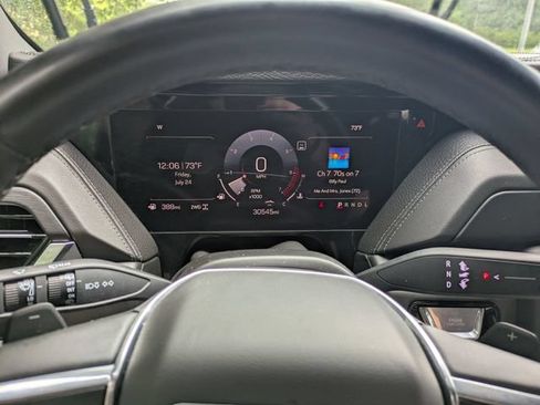 Certified 2025 GMC Yukon XL Denali AWD/4WD image 17