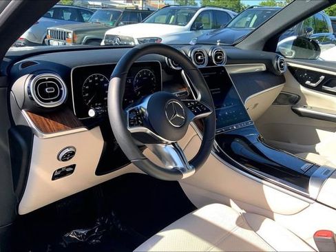 Used 2026 Mercedes-Benz GLC 300 4MATIC image 14