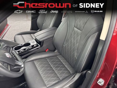 Used 2023 Buick Envision Avenir image 44