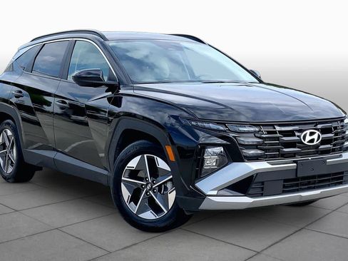 Used 2025 Hyundai Tucson SEL FWD image 3