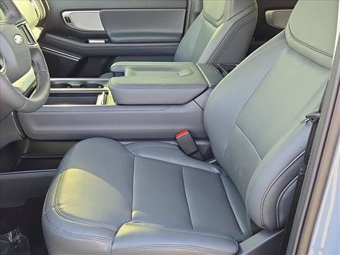 New 2027 Ford Expedition Max Active RWD image 4