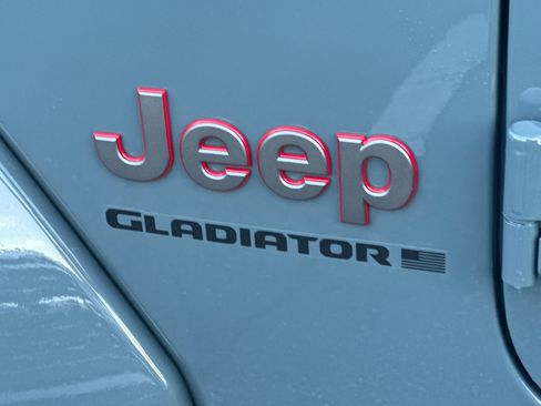 New 2026 Jeep Gladiator Rubicon image 24