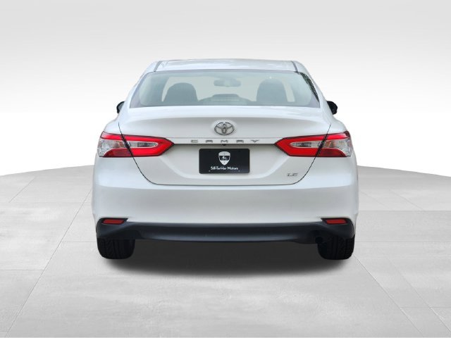 Used 2018 Toyota Camry LE FWD image 7