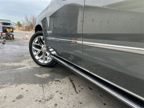 Used 2018 GMC Yukon XL Denali w/ Open Road Package image 39