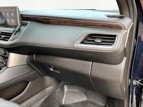 Used 2021 Chevrolet Tahoe Z71 w/ Luxury Package image 19