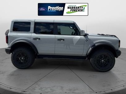 New 2026 Ford Bronco Outer Banks w/ Sasquatch Package