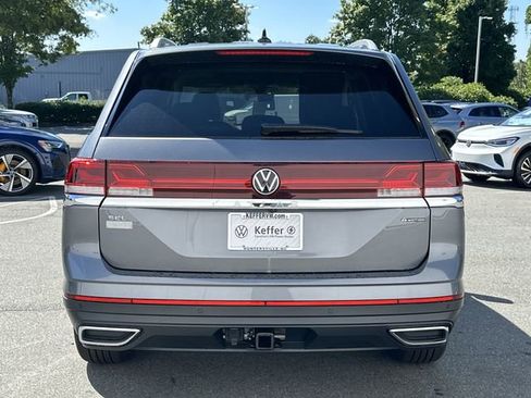 Certified 2024 Volkswagen Atlas SEL AWD/4WD image 4