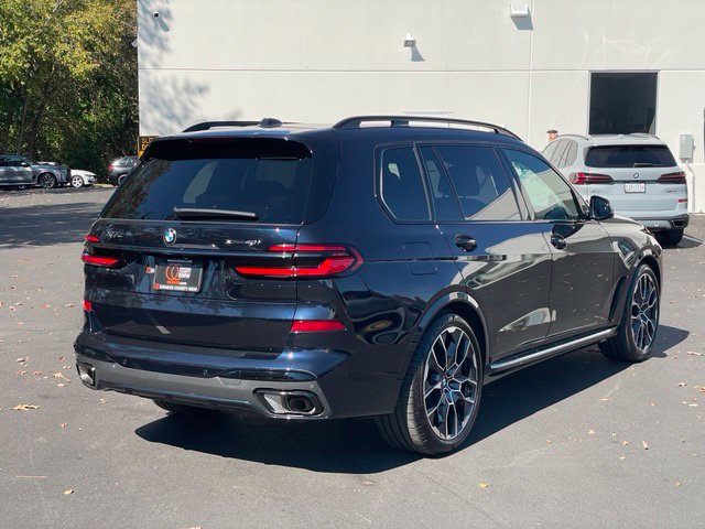 Used 2024 BMW X7 xDrive40i w/ Executive Package AWD/4WD image 4