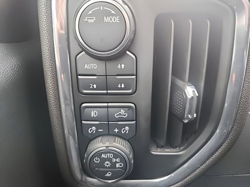 Used 2020 Chevrolet Silverado 1500 LT Trail Boss image 17