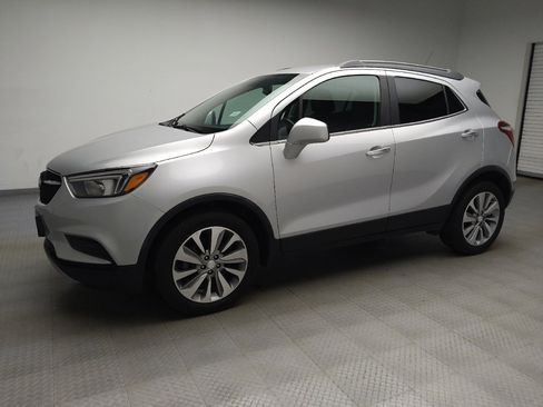 Used 2020 Buick Encore Preferred FWD image 2