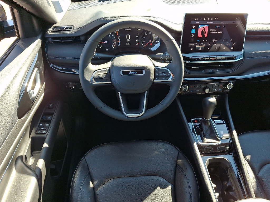 Certified 2026 Jeep Compass Limited AWD/4WD image 11