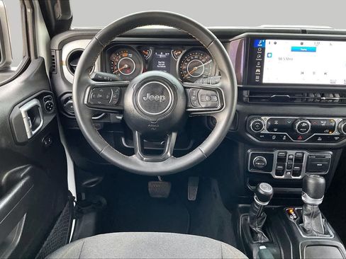 Used 2024 Jeep Wrangler Unlimited Sport AWD/4WD image 6