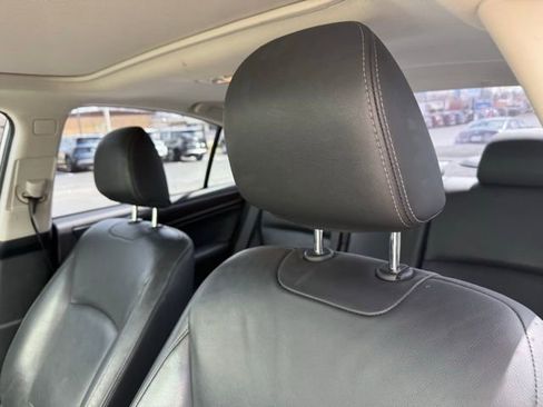 Used 2015 Subaru Legacy 2.5i Limited image 33