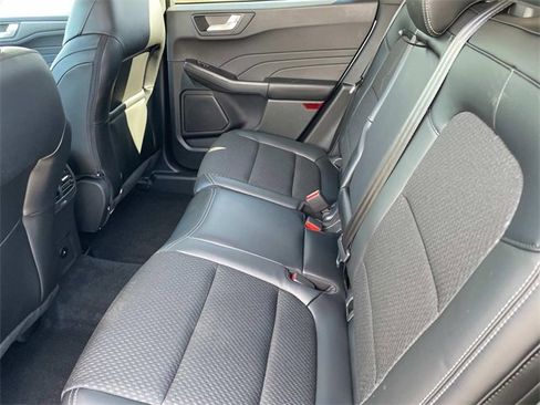 New 2025 Ford Escape SE image 20
