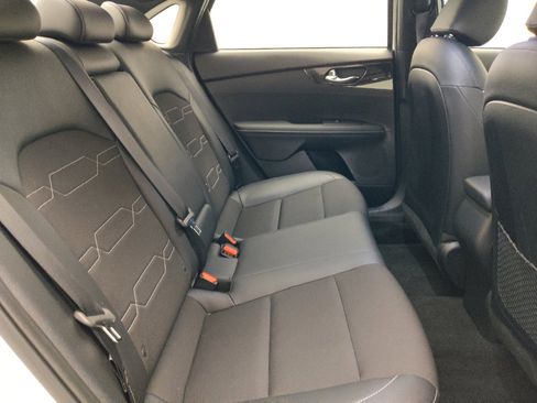 Used 2024 Kia Forte GT-Line w/ GT-Line Premium Package FWD image 19