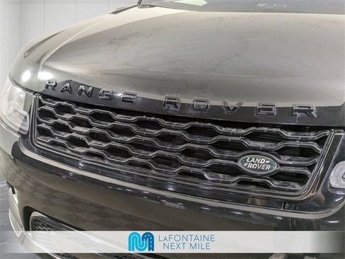 Used 2020 Land Rover Range Rover Sport HST image 9