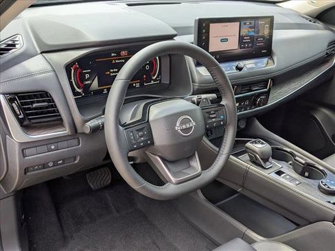 New 2026 Nissan Rogue Platinum AWD/4WD image 3