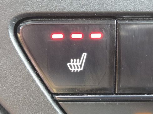 Certified 2025 Honda Accord SE image 6