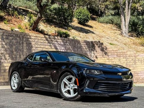 Used 2016 Chevrolet Camaro LT RWD image 14